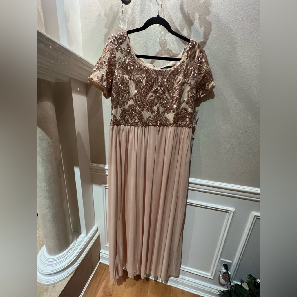 RM Richards Brand New Beautiful Dress For Any Occasion